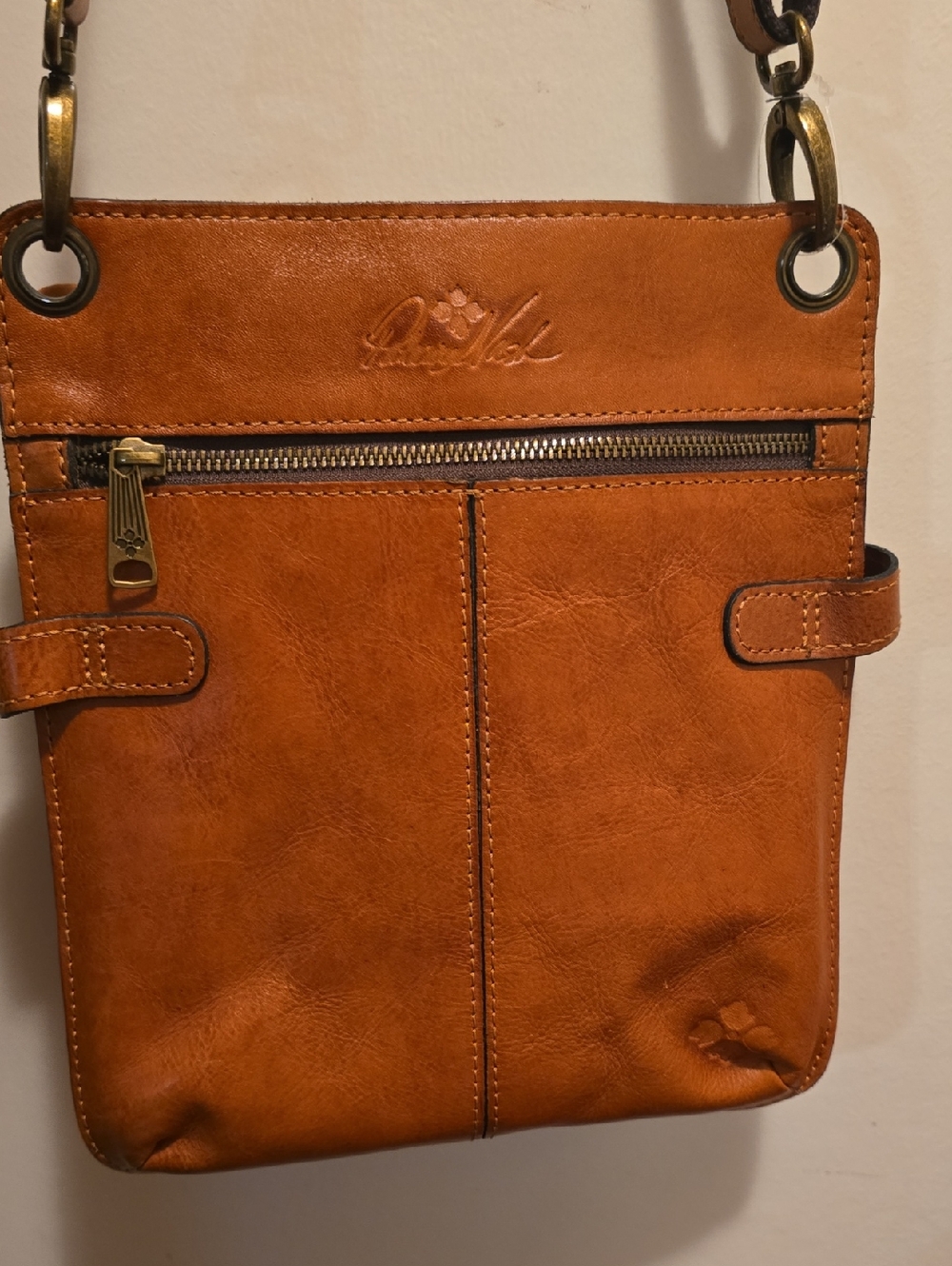 Patricia Nash Caramel Leather Crossbody Bag with Embossed Medallion - Picture 3 of 6